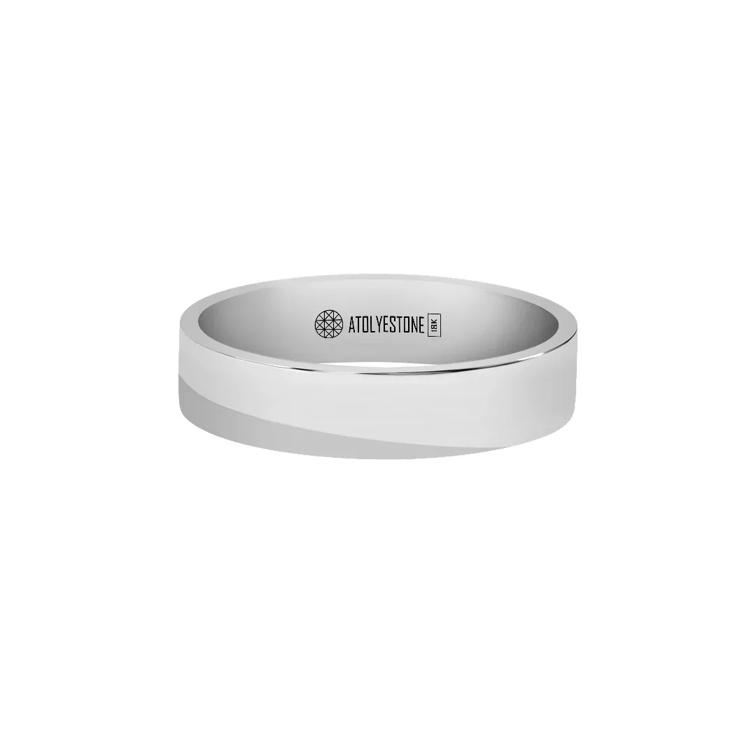 Flat Band Ring in Gold - Image 7